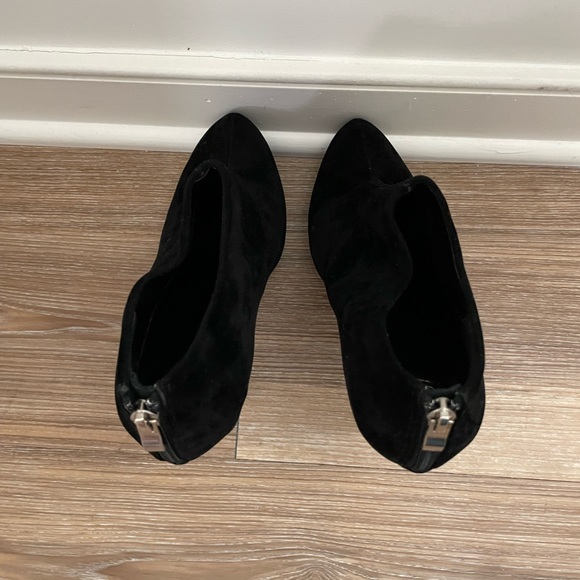 Black Bootie Heels - Picture 7 of 9